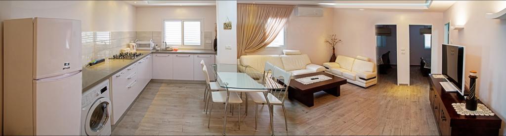 Royal Lea Apartmens Netanya Exterior photo