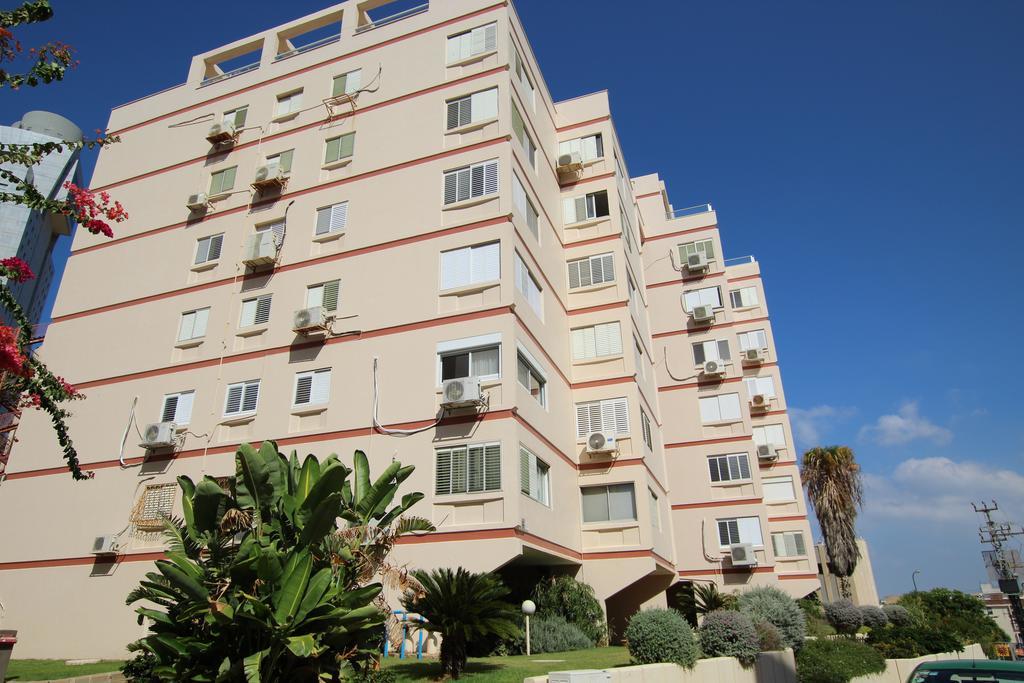 Royal Lea Apartmens Netanya Exterior photo