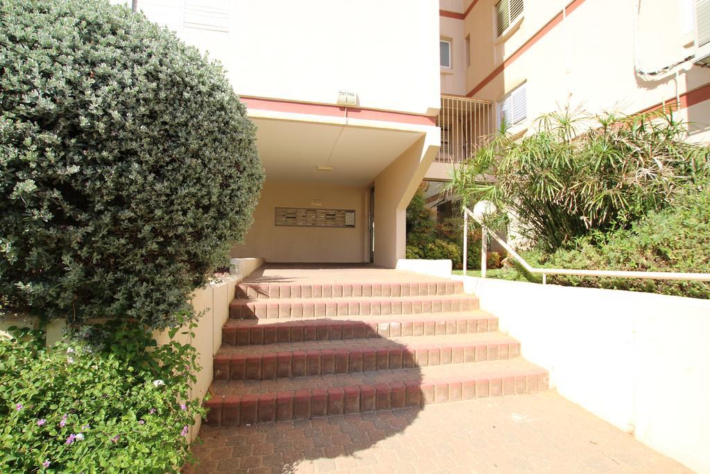 Royal Lea Apartmens Netanya Exterior photo
